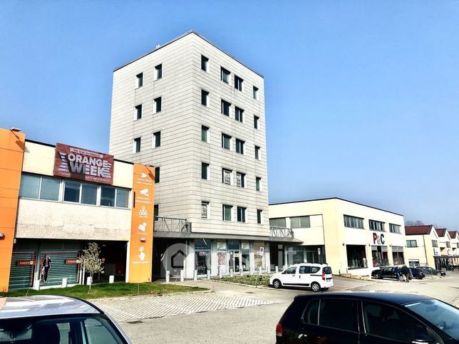 Ufficio in commerciale in Via M. Gandolfi 8