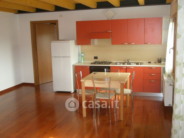 Appartamento in residenziale in Via Bibano