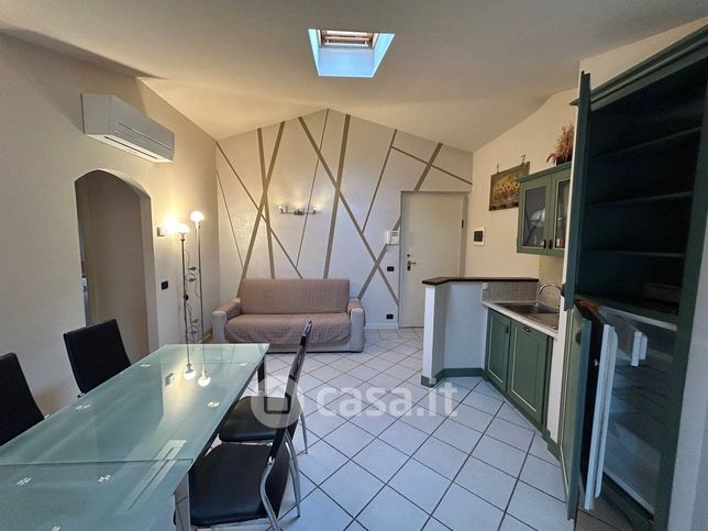 Appartamento in residenziale in Via Giosuè Carducci 50
