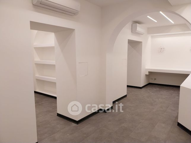 Ufficio in commerciale in Via Antiochia 8 R