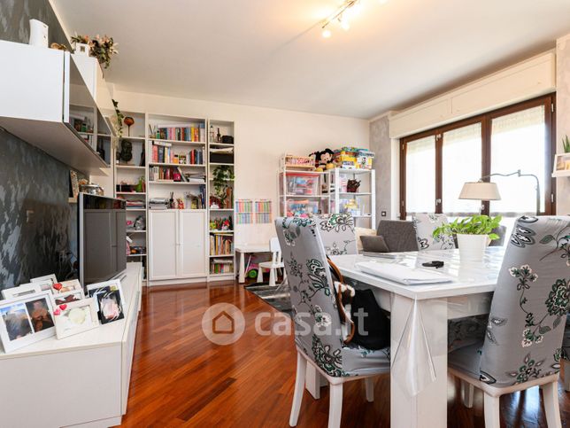 Appartamento in residenziale in Via Raffaello Liberti