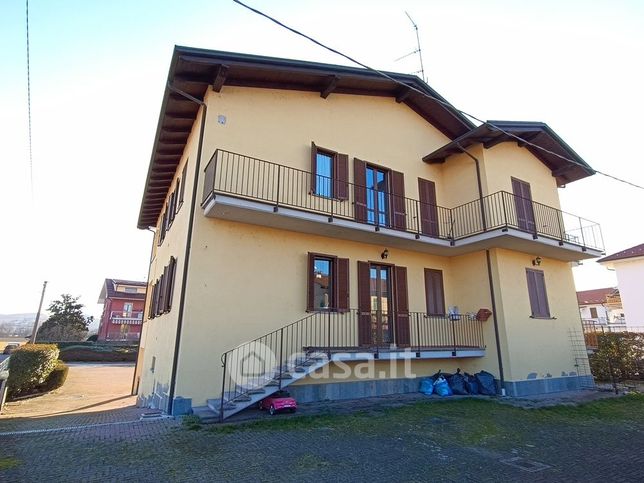 Casa indipendente in residenziale in Frazione Castagnone 37