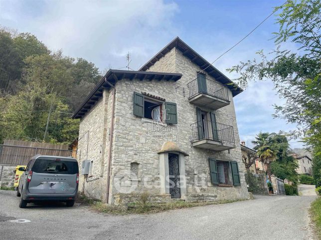 Casa indipendente in residenziale in Località Castignoli 9