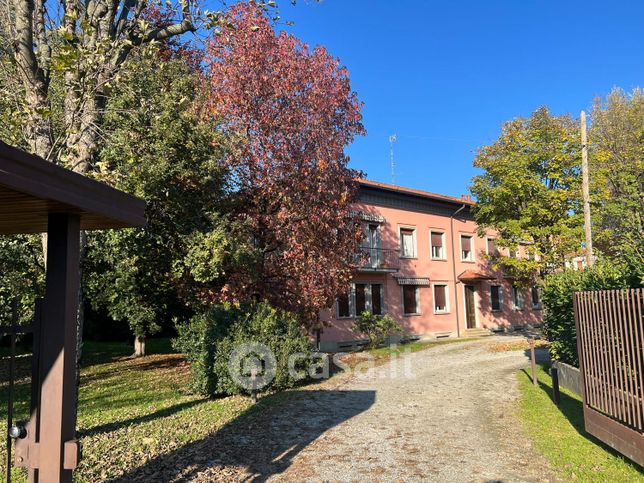 Appartamento in residenziale in Via L. Riva 17