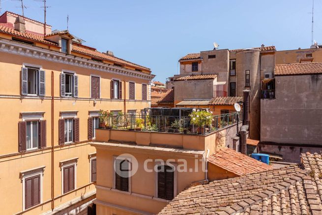 Attico/mansarda in residenziale in Via della Panetteria 6