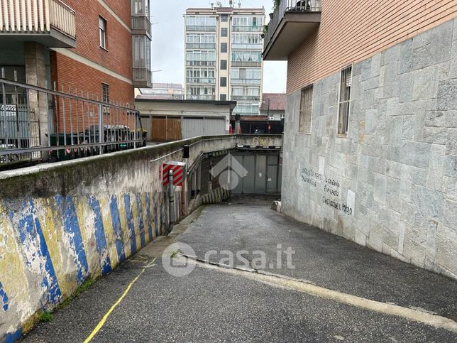 Garage/posto auto in residenziale in Via Loano 2