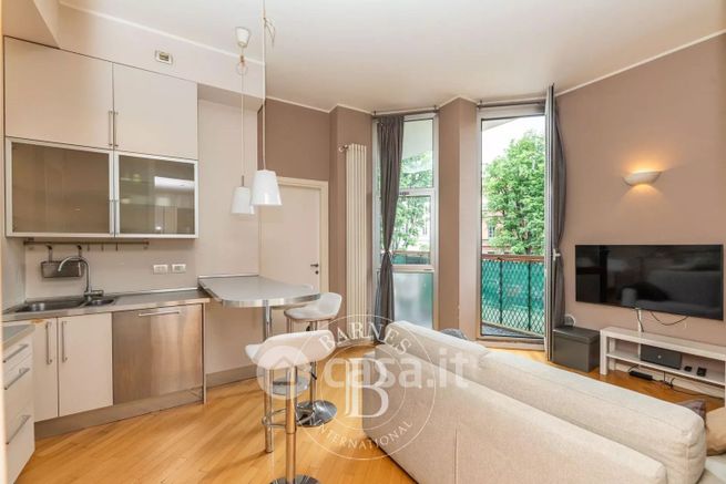 Appartamento in residenziale in Via Gaetano Ronzoni 6