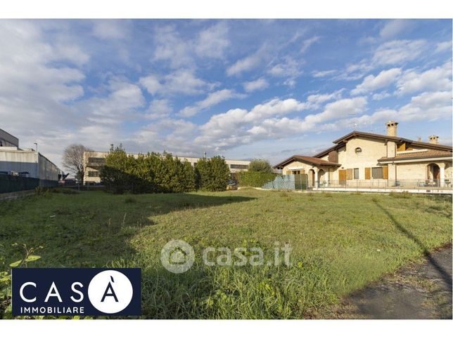 Terreno edificabile in residenziale in 