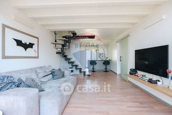 Loft in residenziale in Via della Ziziola 93