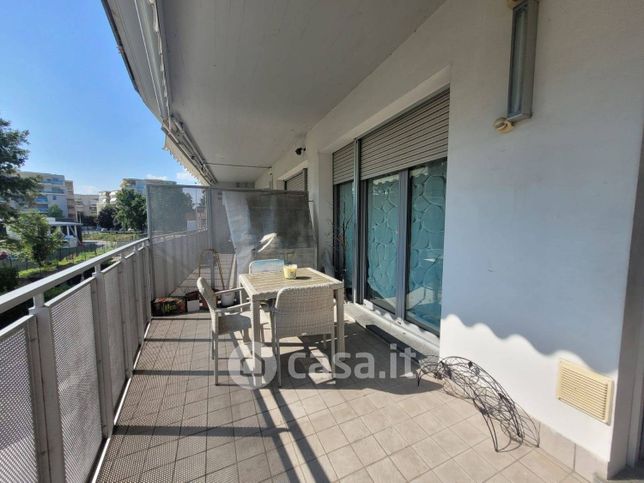 Appartamento in residenziale in Via Deco' e Canetta