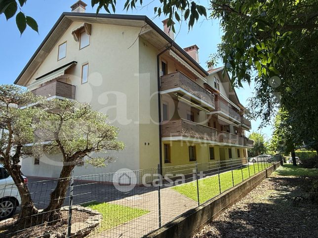 Appartamento in residenziale in Via Padova 2 -16