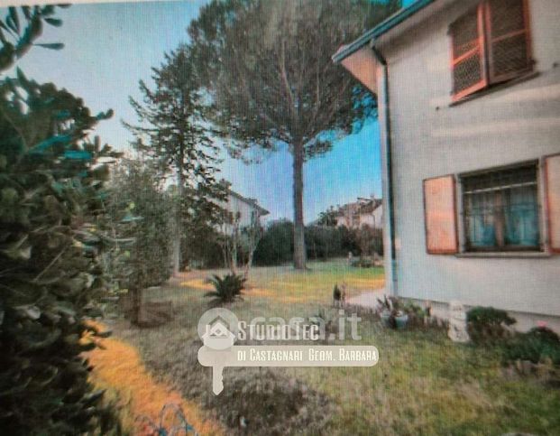 Terreno edificabile in residenziale in Viale Caravaggio 1