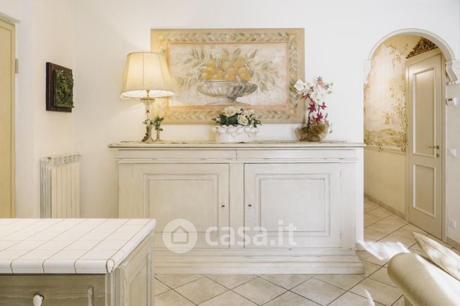 Appartamento in residenziale in Via G. Papini 33