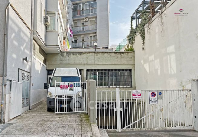 Attività/licenza (con o senza mura) in commerciale in Via della Conciliazione