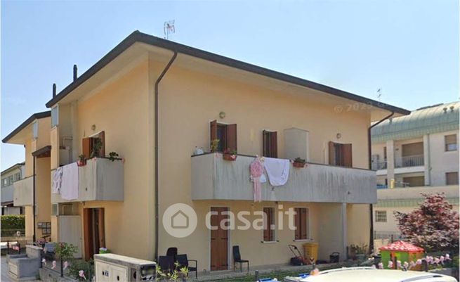 Appartamento in residenziale in Via Francesco Gentile 3