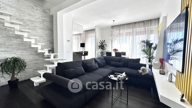 Attico/mansarda in residenziale in Via Belfiore