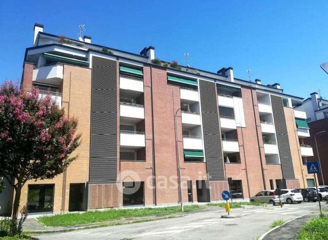 Appartamento in residenziale in Via Carlo Mauri 7