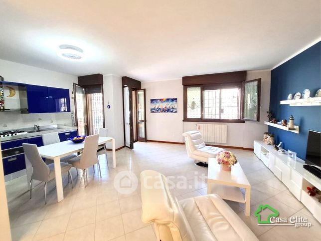 Appartamento in residenziale in Via Papa Giovanni Paolo II 5