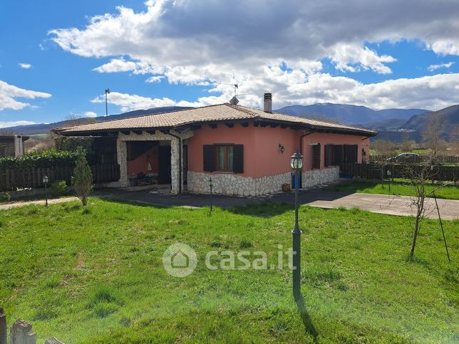 Villetta a schiera in residenziale in Strada Comunale Piana 8