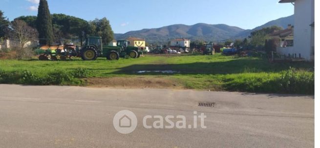 Terreno agricolo in commerciale in Via delle Case