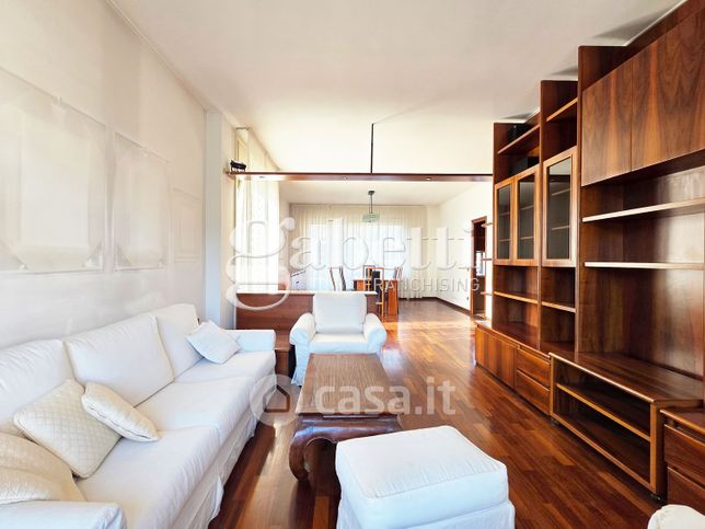 Appartamento in residenziale in Via Eugenio Pellini 3