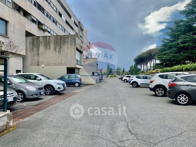 Garage/posto auto in residenziale in Viale dei Caduti per la Resistenza 289