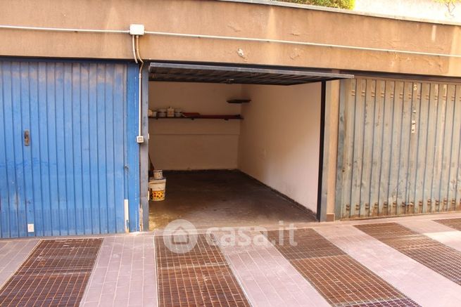 Garage/posto auto in residenziale in Viale Premuda 2