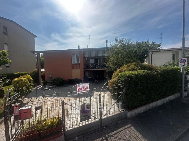Villa in residenziale in Via Teodoro Baronio 17