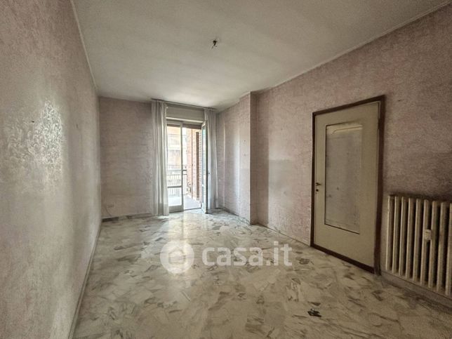 Appartamento in residenziale in Viale Visconti 9