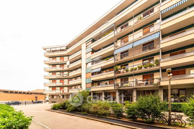 Appartamento in residenziale in Corso Peschiera 321