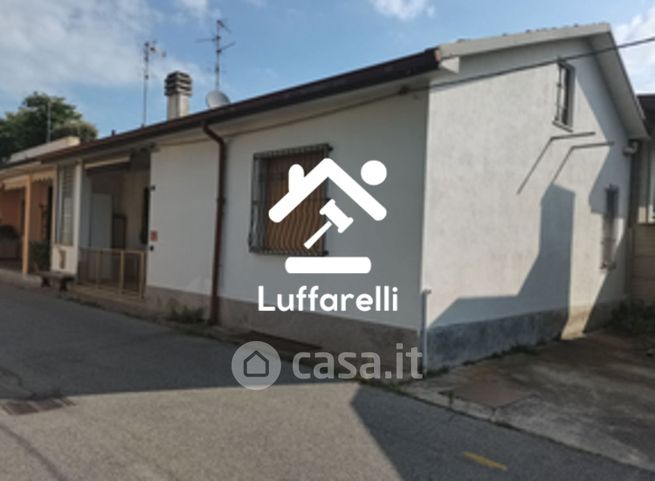 Appartamento in residenziale in Via F. Filzi 6