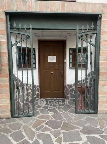 Ufficio in commerciale in Via Girardi 3