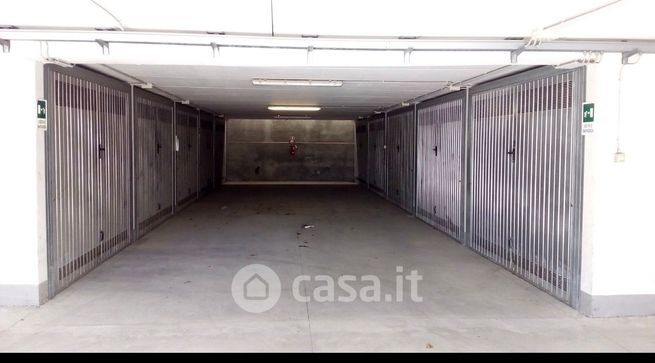 Garage/posto auto in residenziale in Via Leopoldo Ponzone