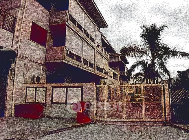 Box/posto auto in residenziale in Viale Scala Greca 368
