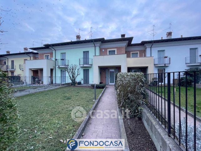 Villetta a schiera in residenziale in Via Trieste 41