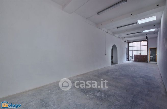Capannone in commerciale in Via Seminario 16