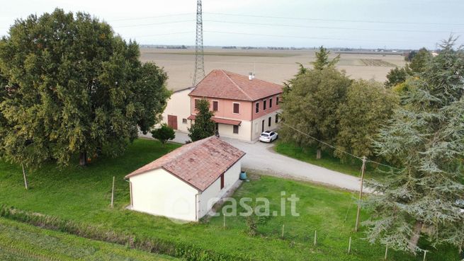 Casa indipendente in residenziale in Via Raggi