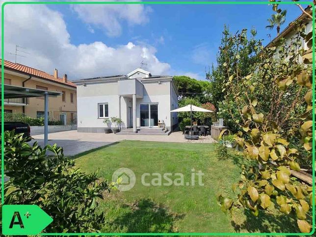 Villa in residenziale in Via Silvio Amico