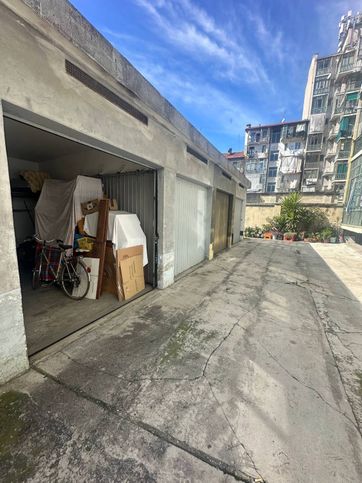 Garage/posto auto in residenziale in Via Gaspare Spontini 8