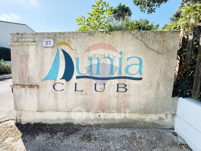 Villetta a schiera in residenziale in Viale Sicilia 27