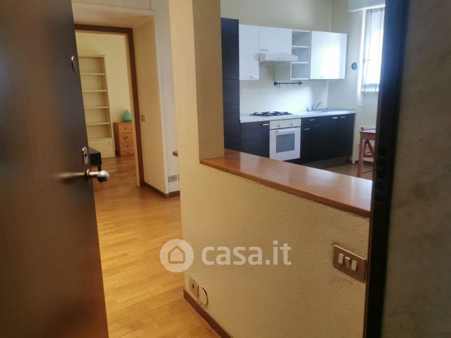 Appartamento in residenziale in Via Giambellino 49