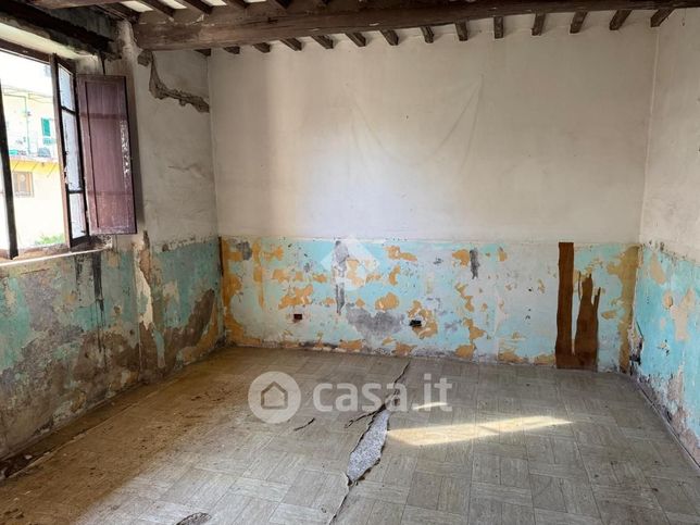 Box/posto auto in residenziale in Vicolo del Fiume