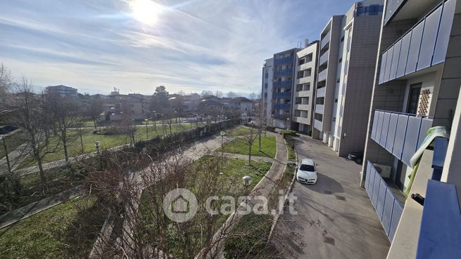 Appartamento in residenziale in Viale Sandro Pertini 8