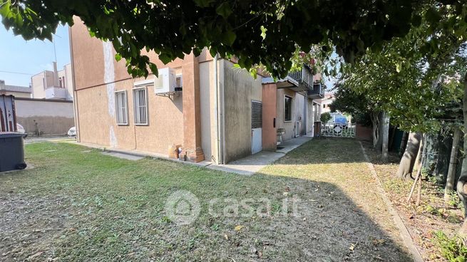 Appartamento in residenziale in Via Salata
