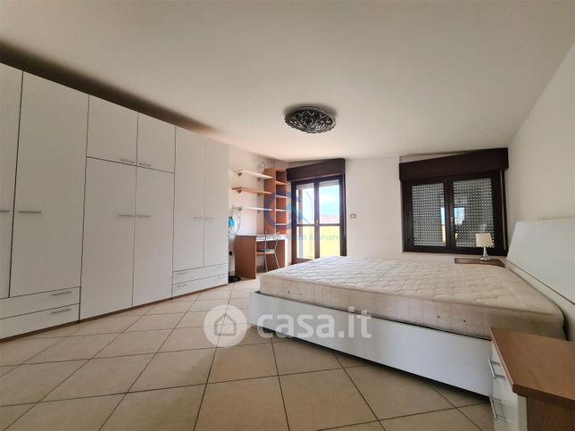 Attico/mansarda in residenziale in Via Martiri di Cefalonia 23