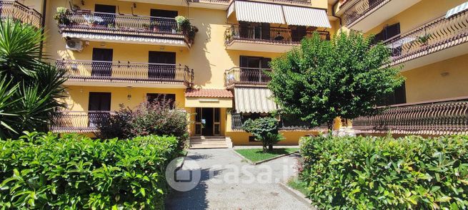 Appartamento in residenziale in Via Viticella