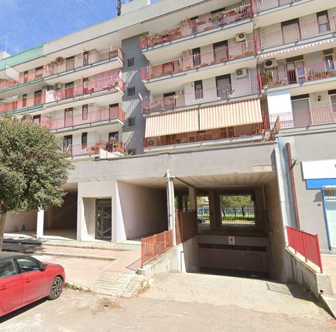 Box/posto auto in residenziale in Via Mar Grande 7