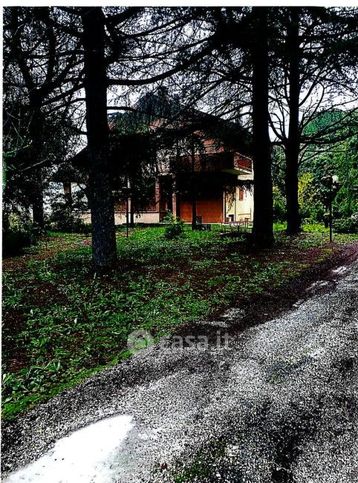 Casa indipendente in residenziale in Via Talacchio 2