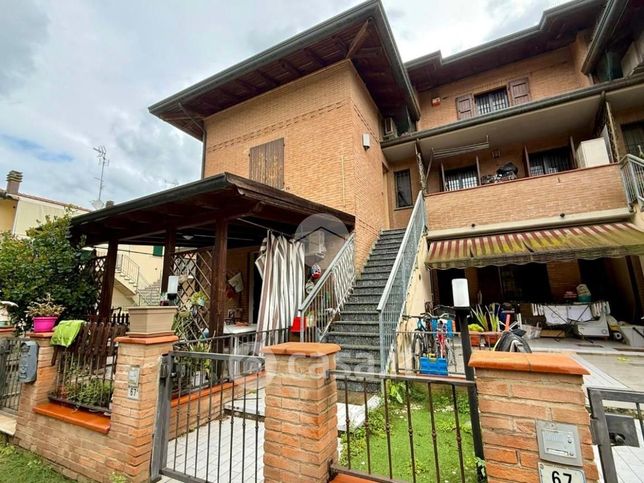 Appartamento in residenziale in Viale Ciro Menotti
