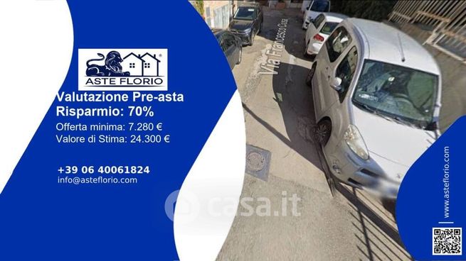 Box/posto auto in residenziale in Via Grazia Deledda